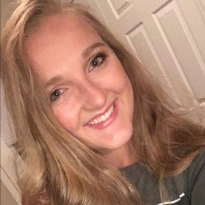 Meet your Posher, Ali